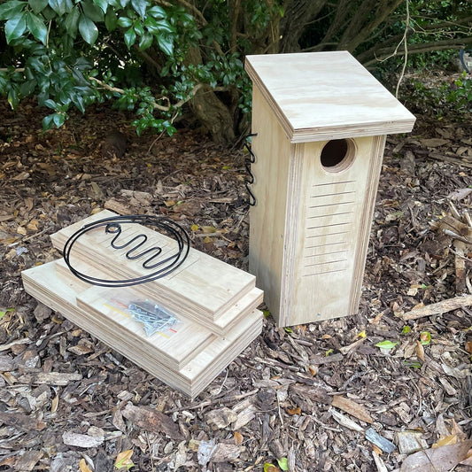 Small Parrot Nest Box – Rainbow Lorikeet, Red-Rumped Parrot & Treecreeper Bird Nesting Box ABeeC Hives DIY 